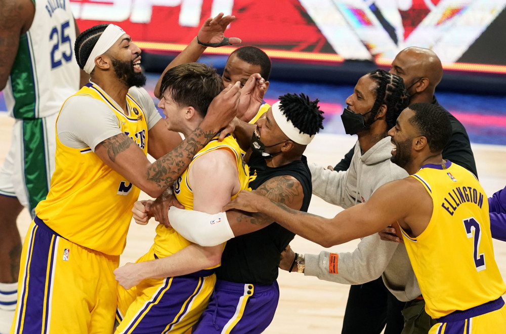 绝杀时刻:谁能扭转局势,胜负仍未可知的简单介绍 绝杀时刻:谁能扭转局势,胜负仍未可知的简单介绍