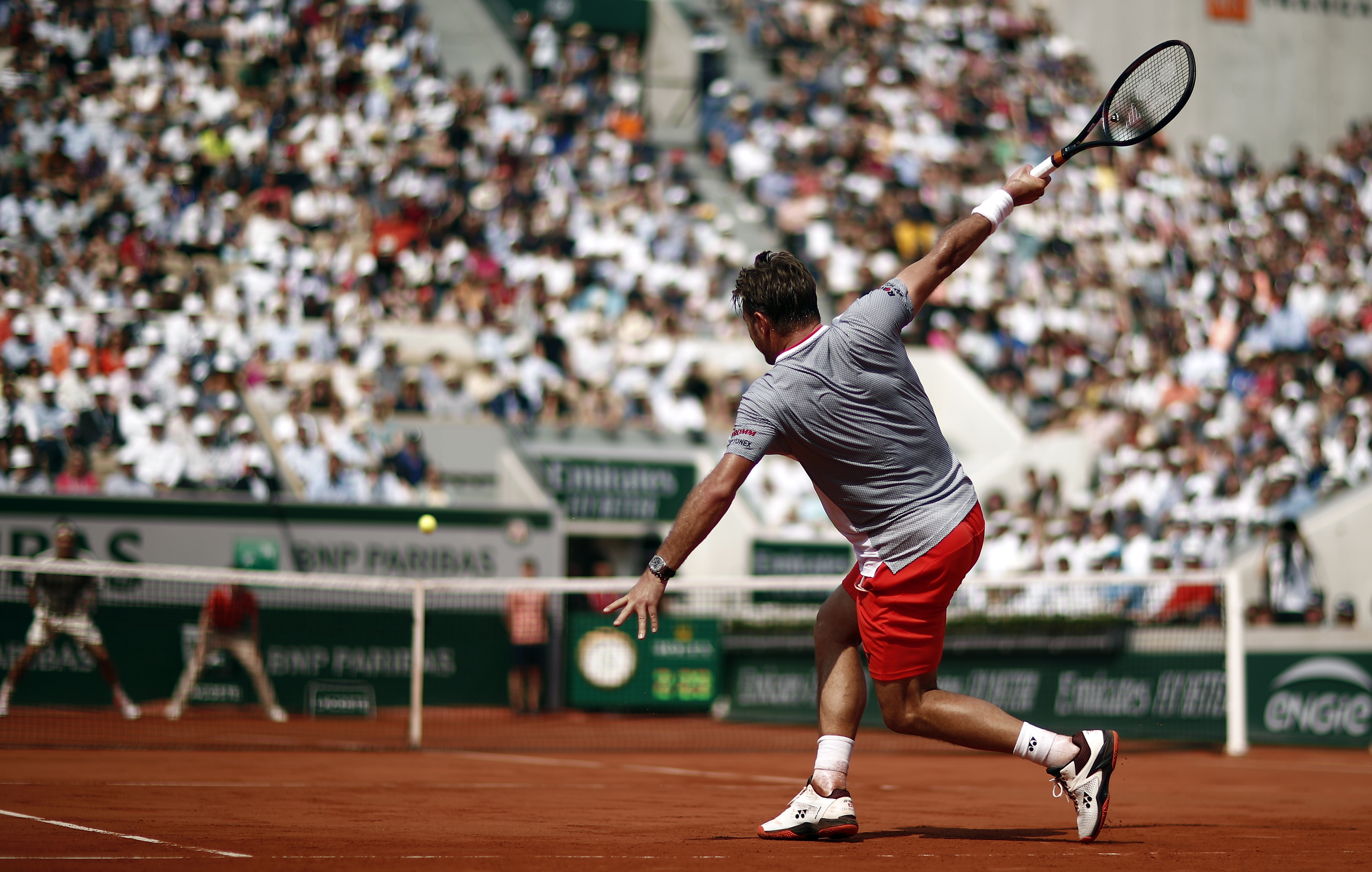 DB电竞-西班牙网球队绝杀欧洲网球队，费德勒惊艳世界的简单介绍