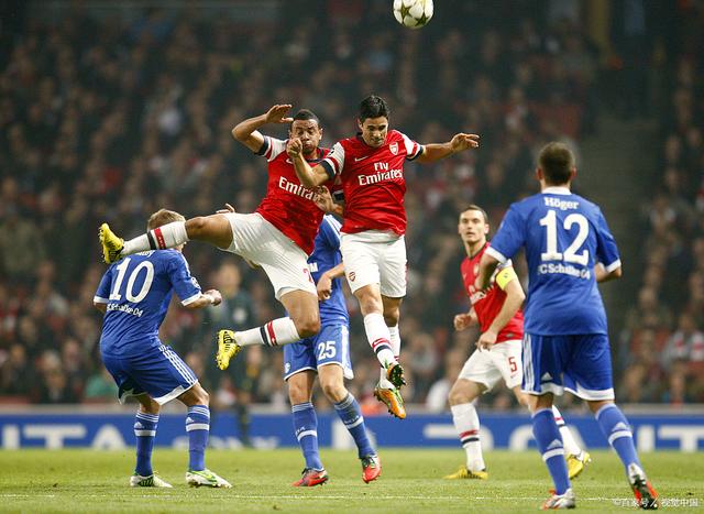 DB官网-沙尔克轻松击败对手，两连胜势不可挡的简单介绍