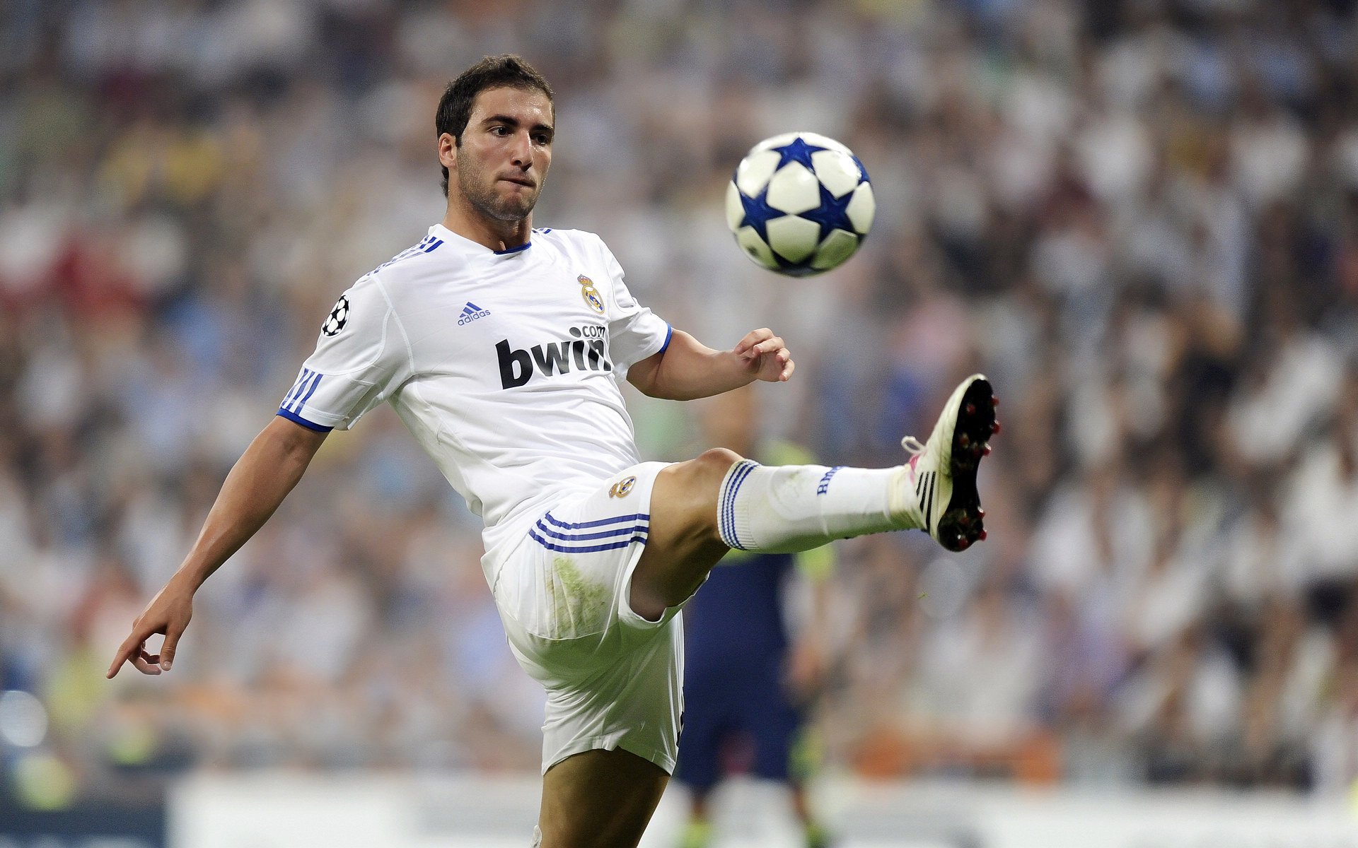 亚特兰大提前终结悬念，哈兰德在意甲焦点战接管比赛