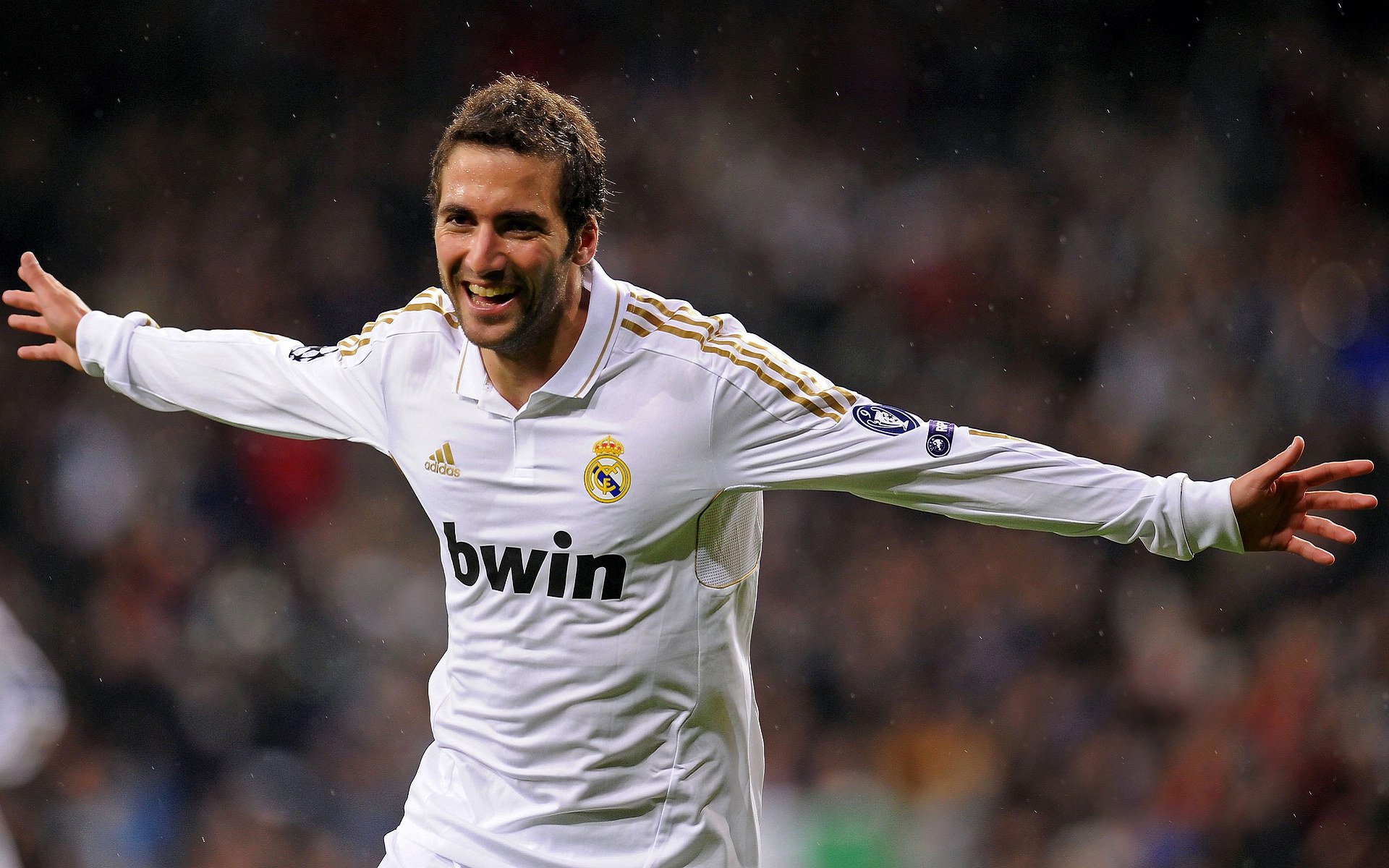 DB电竞解说-深圳之夜，当贝恩的连续得分成为跨越太平洋的惊叹号