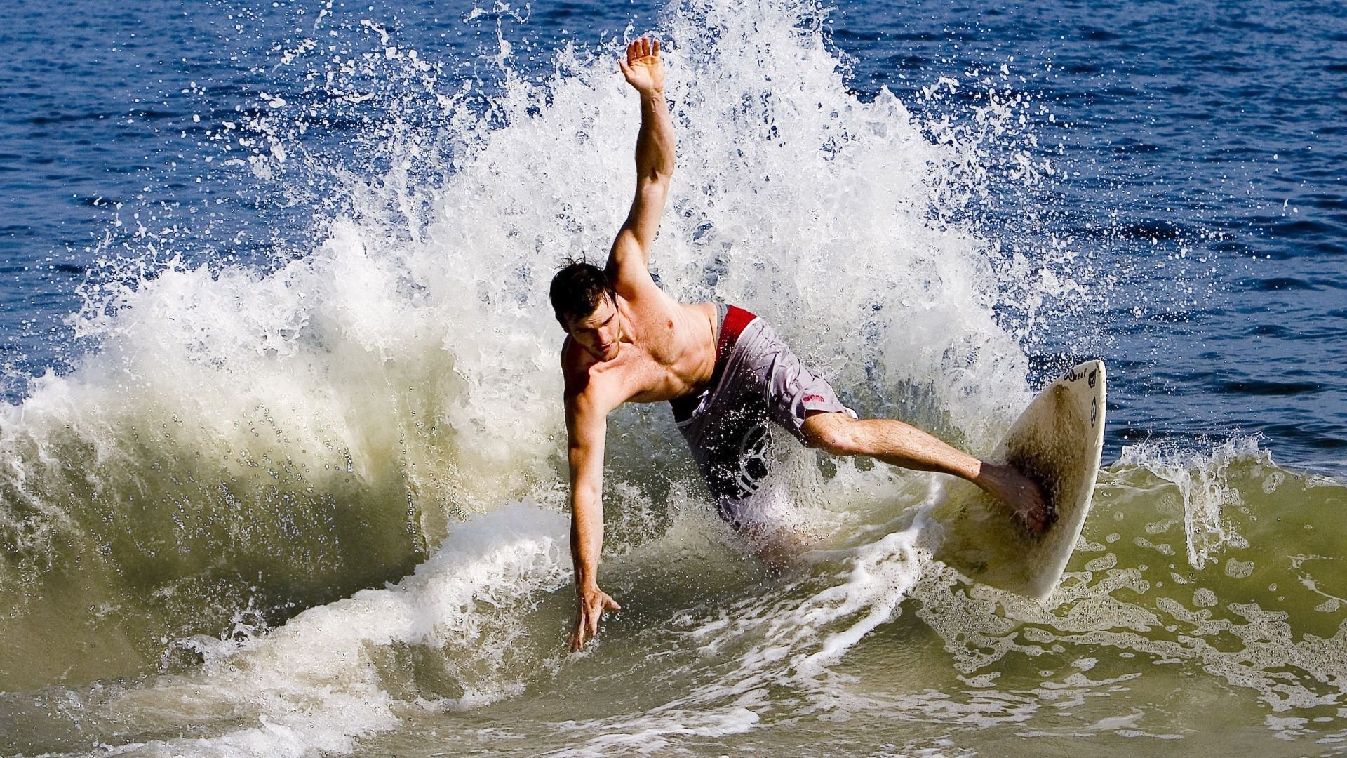 DB电竞分析入口-从NBA到世界之巅，当开拓者精神在世界杯赛场点燃—乔治的跨国征途